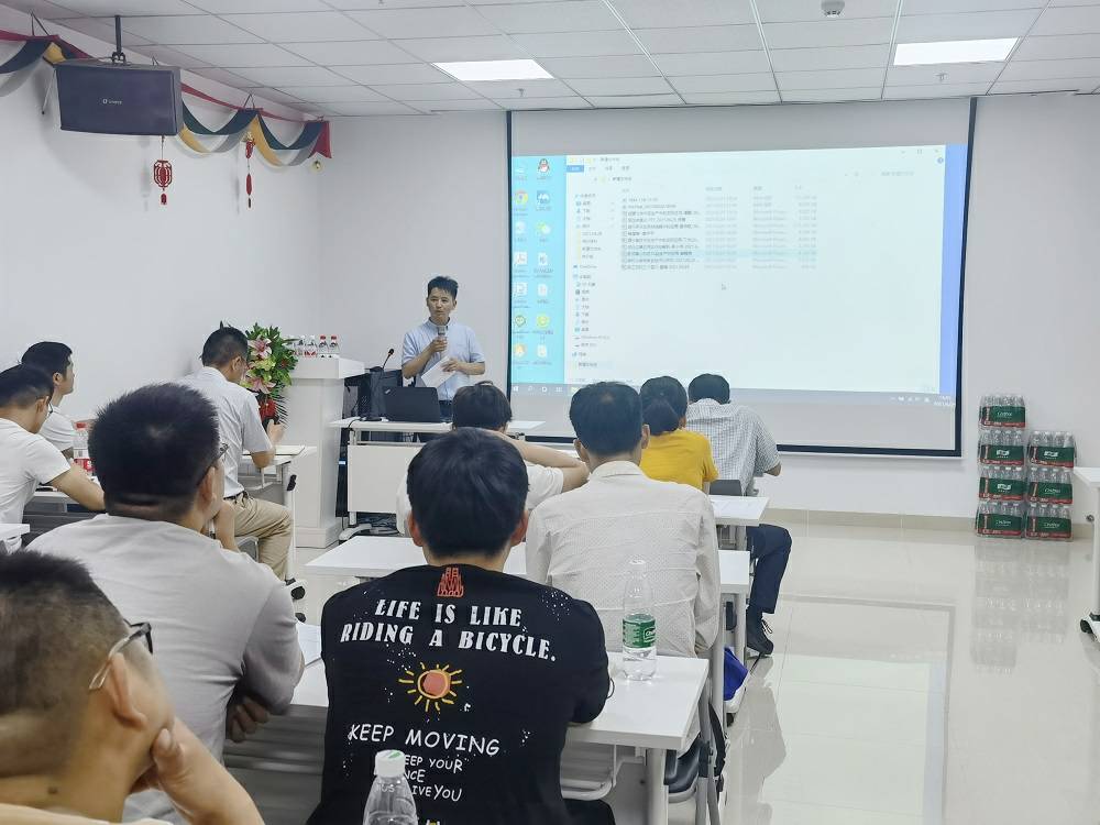1625468117.jpg 米乐官方端网站登录入口-米乐(中国)药业技术交流会 (3) - 副本.jpg